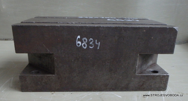 Kostka upínací 235x150x105mm (06834 (2).JPG)